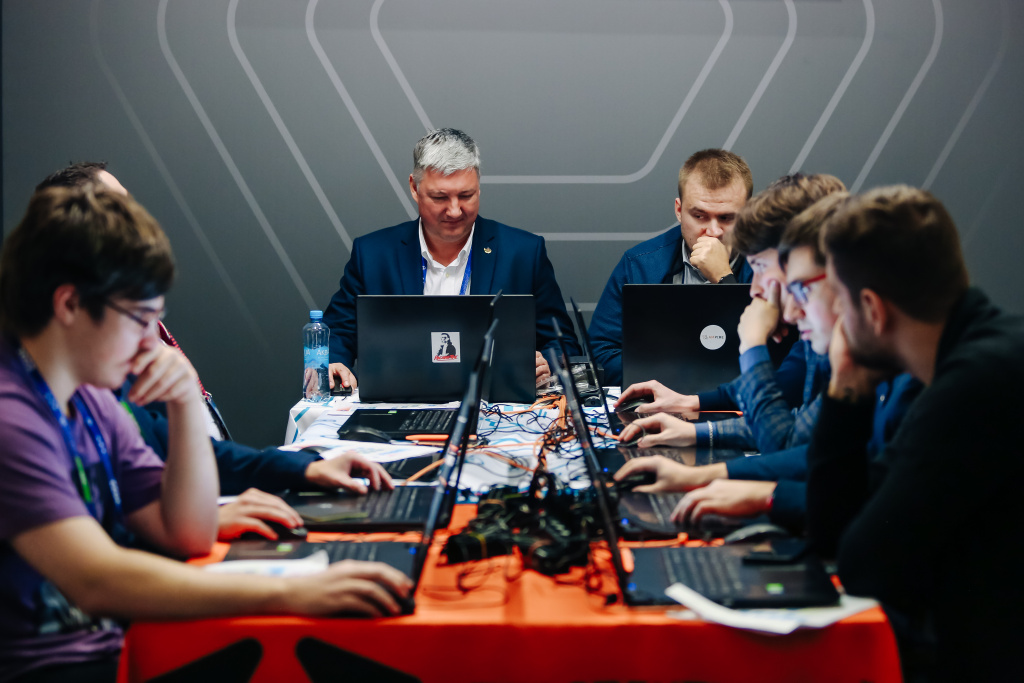 Первые открытые киберучения Ampire